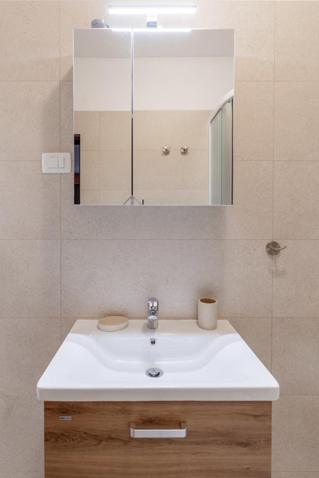 Sunny Apartment Valbandon Fazana Phòng bức ảnh